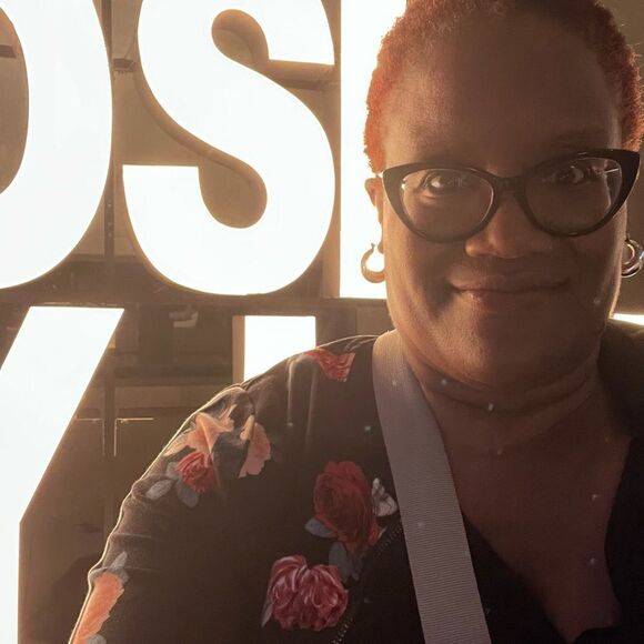 LIKE THIS NOTIFICATION FOR ACCESS TO MY CLOSET AND FOR MY UPCOMING SHOWS - Picture 2 of 7